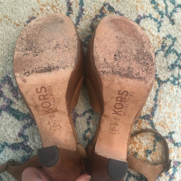 🌟 Michael Kors Leather and Wood Heel 🌟 Size 8 - Picture 7 of 7